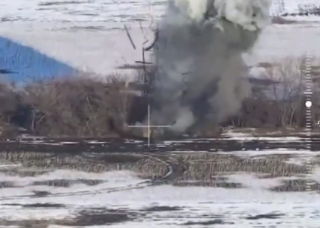 Українські десантники підірвали ворожу позицію