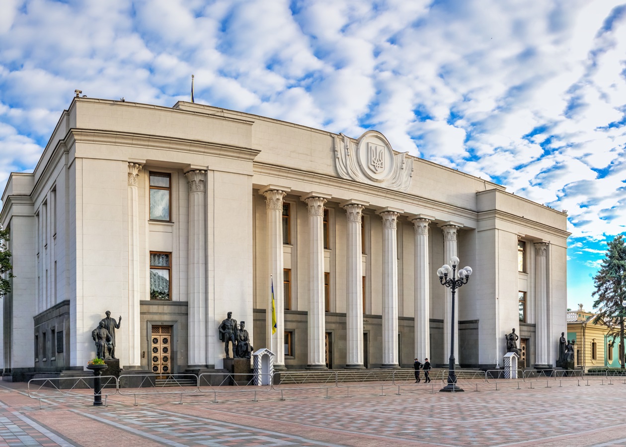 Звільнені з полону військові отримуватимуть 50 тис. грн на місяць