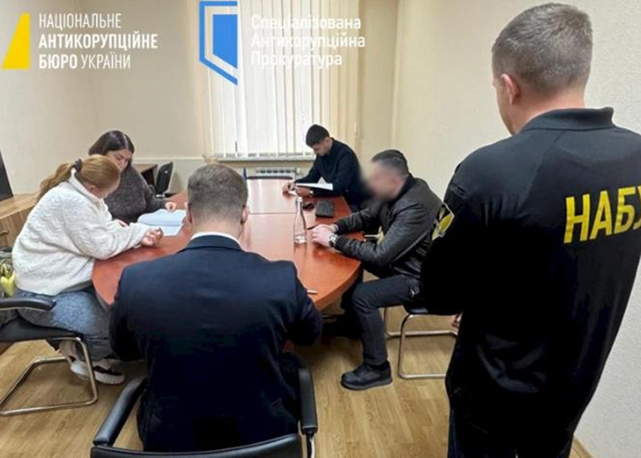 Голову облради з дружиною-нардепкою викрили у у недостовірному декларуванні