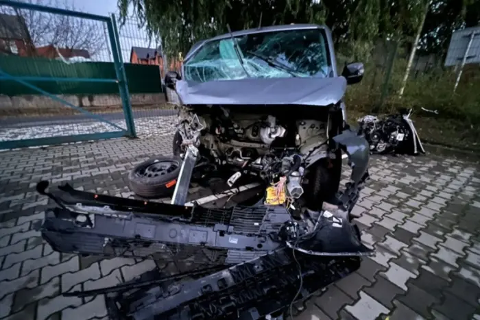 На Вінниччині працівник СТО викрав нове авто і розтрощив його в ДТП