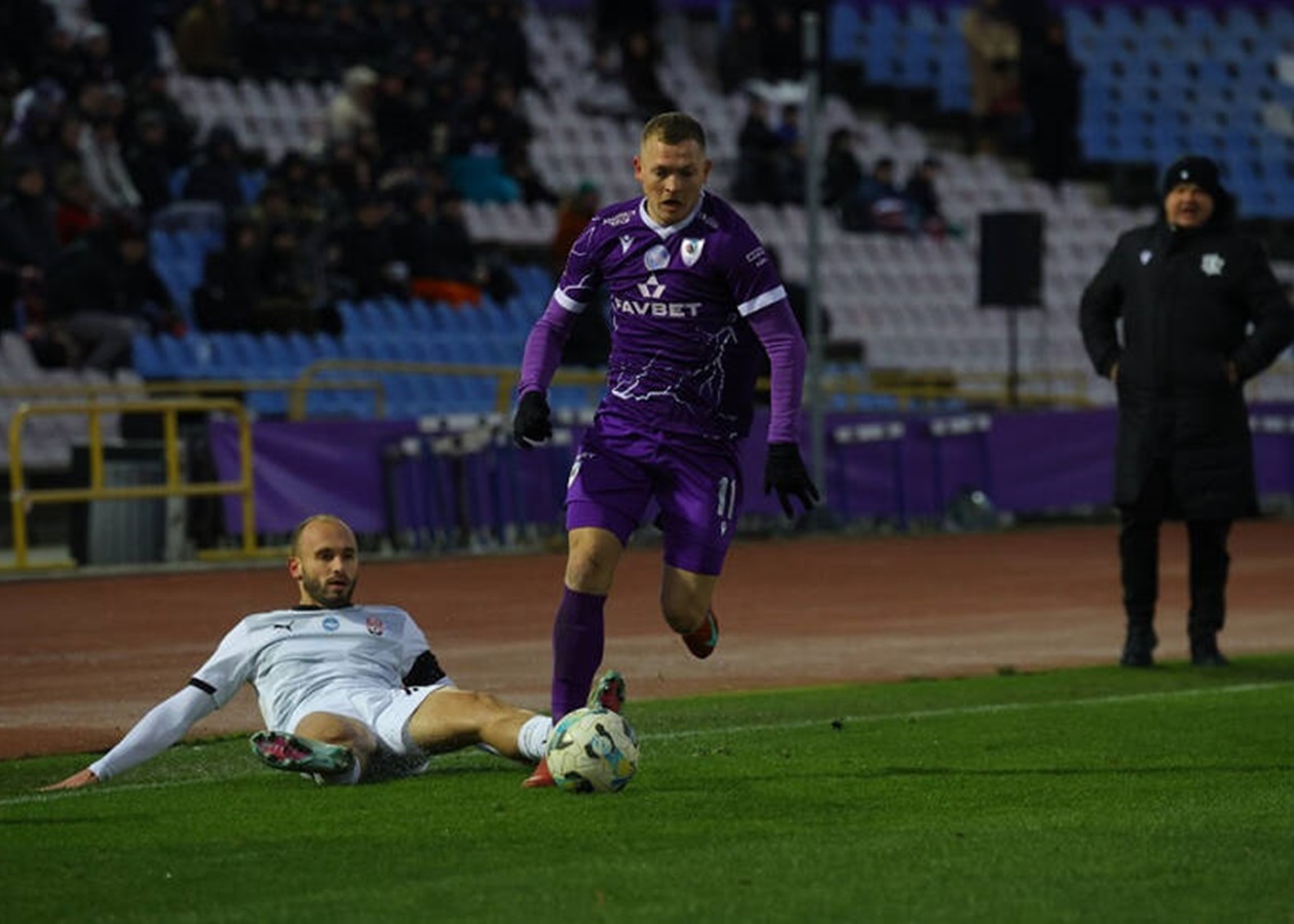 ЛНЗ із Черкас бере три очки в матчі із Зорею