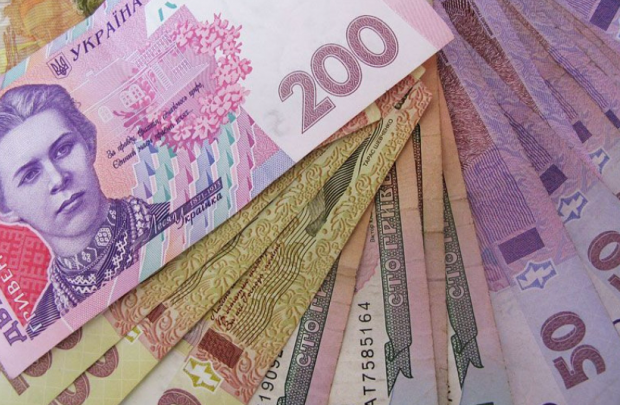 Банкноти 2000 і 5000 гривень: коли в Україні можуть з