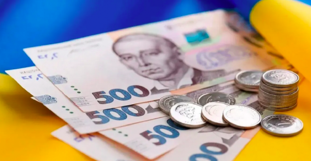 На Львівщині жінку змусили повертати виплату на дитину та оштрафували на 34 тис. грн: У чому причина