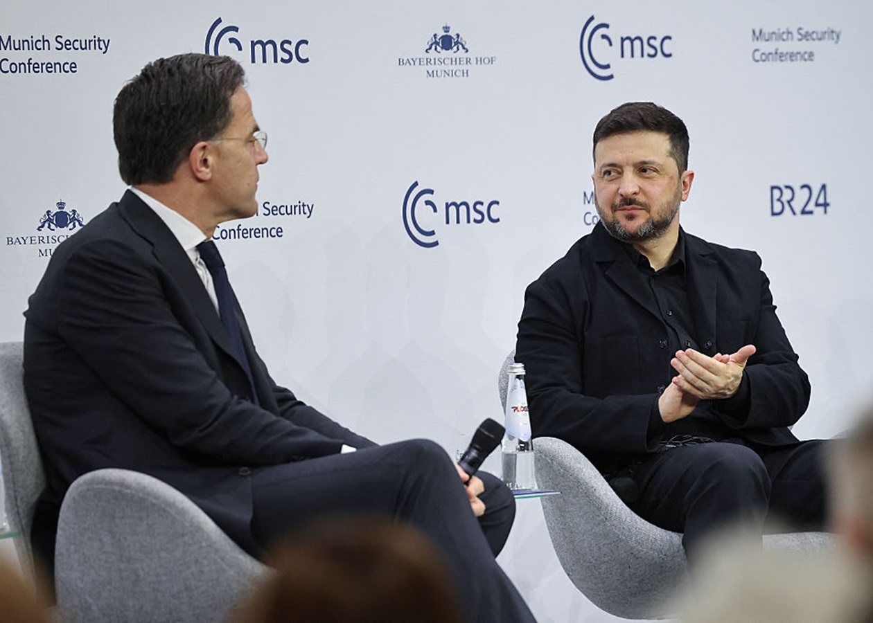 Зеленський скоординував з генсеком НАТО питання дипломатичної роботи