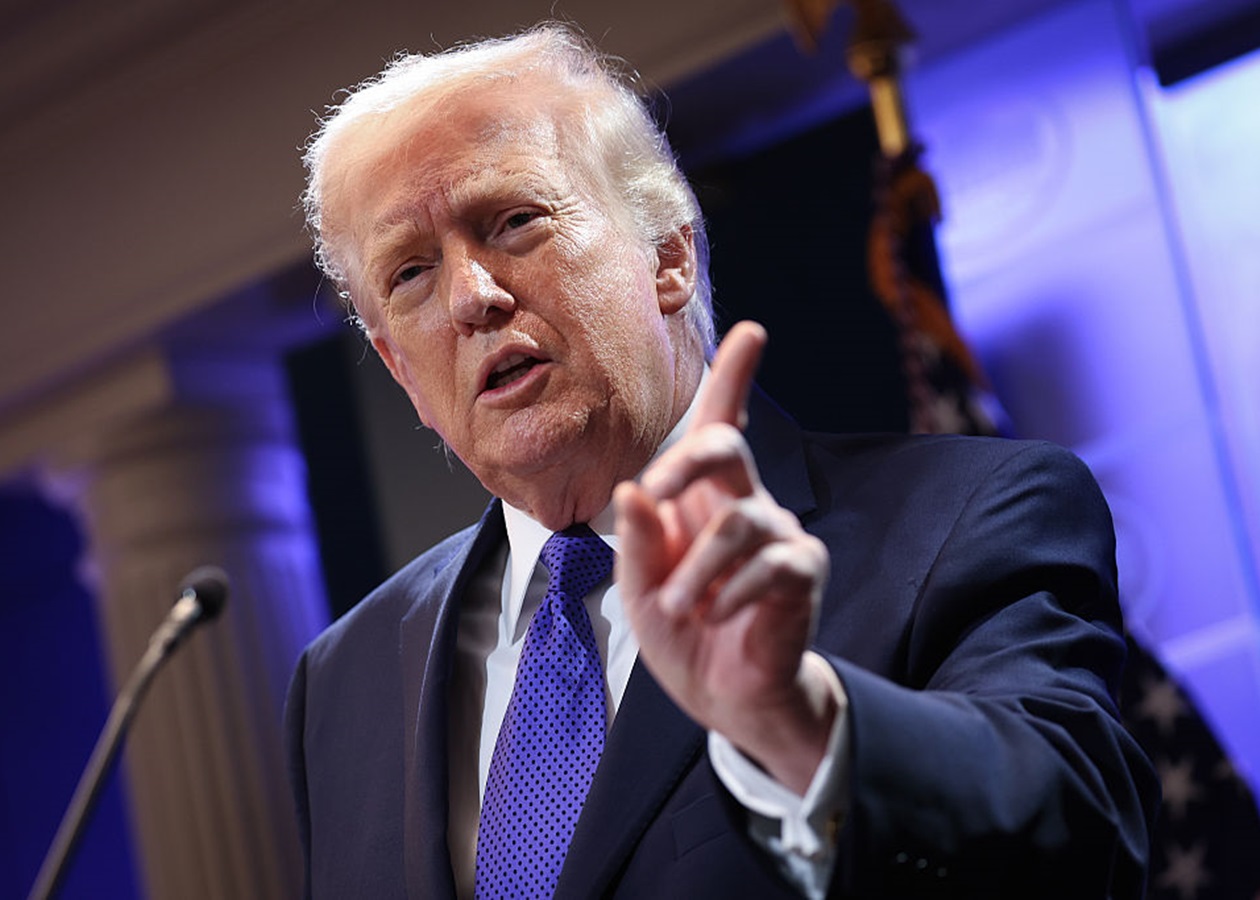 Трамп підвищив глобальні тарифи з 10% до 15%