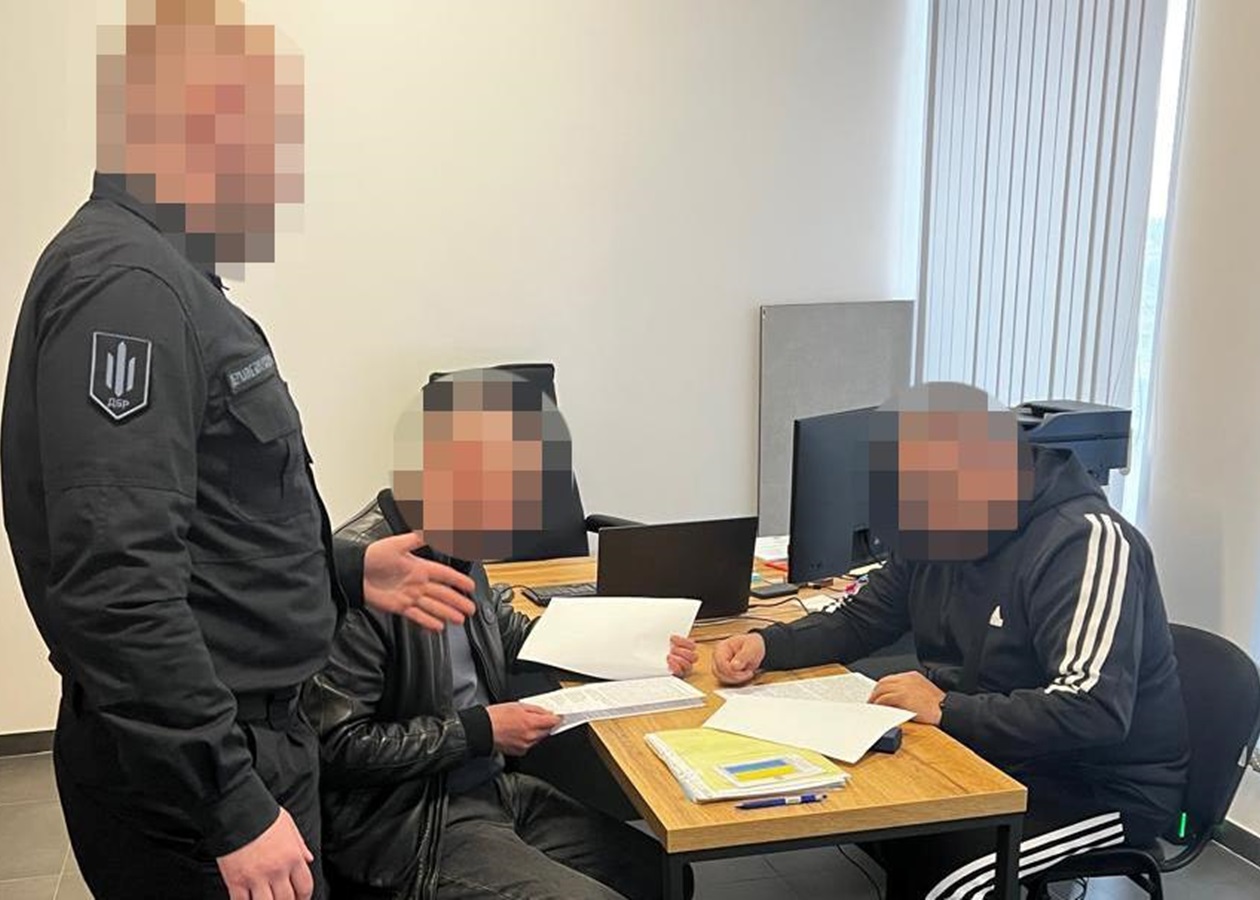 На Дніпропетровщині штабістам виплатили 12 млн "бойових"