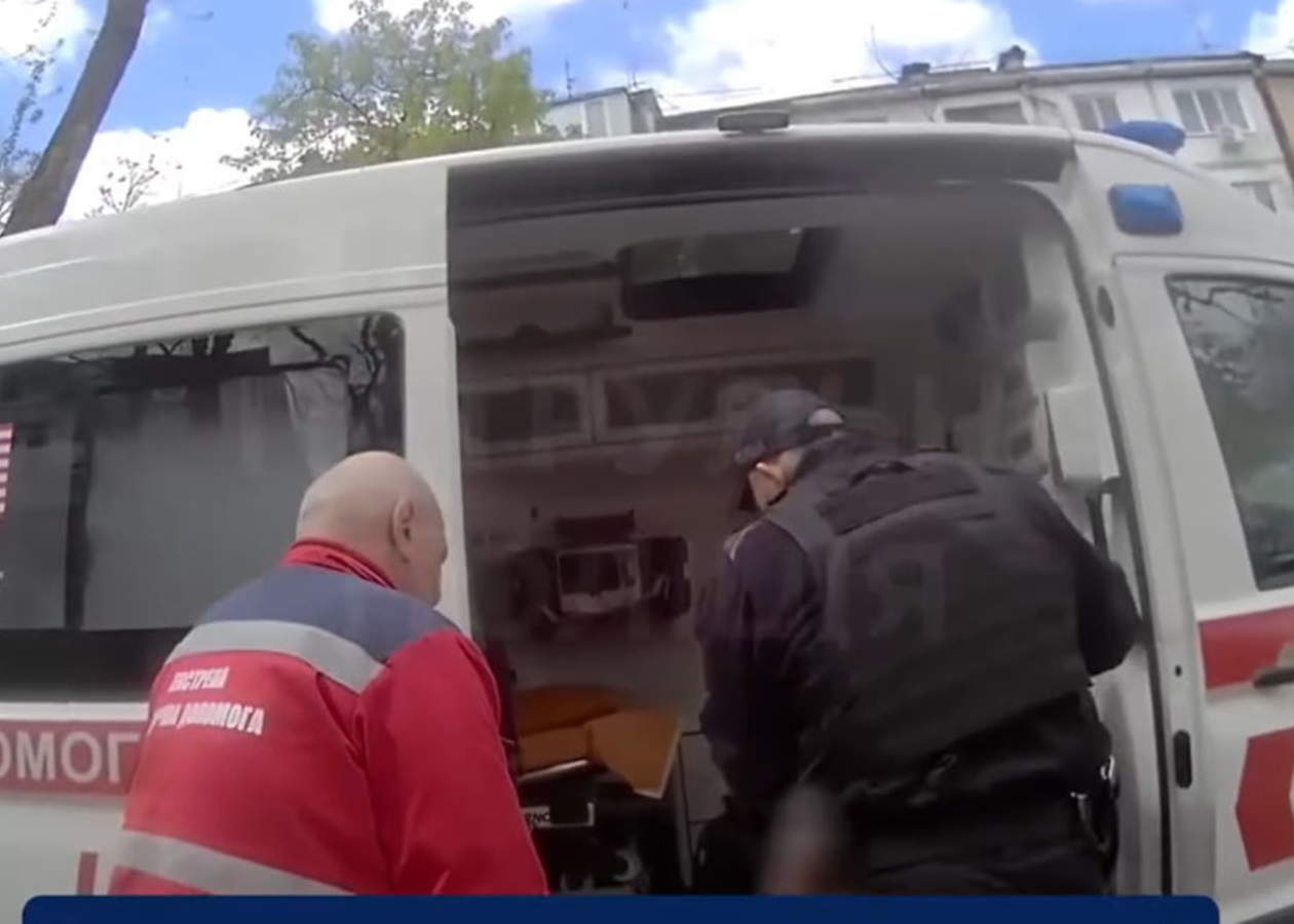 У Запоріжжі від вибуху гранати у квартирі загинула жінка, двоє постраждали