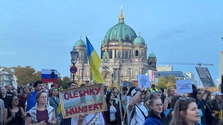 «Голод, дрони та бур’яни»: у Берліні вимагають прорвати російську блокаду Олешок